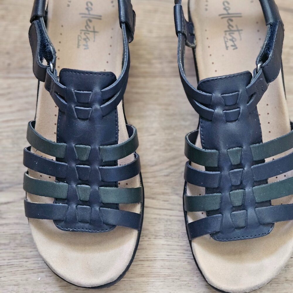 Clarks Leather Sandals Size 7 Navy w Dark Green 2 Inch Heel